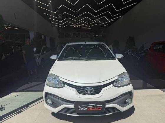 TOYOTA ETIOS 1.5 PLATINUM 16V FLEX 4P AUTOMÁTICO